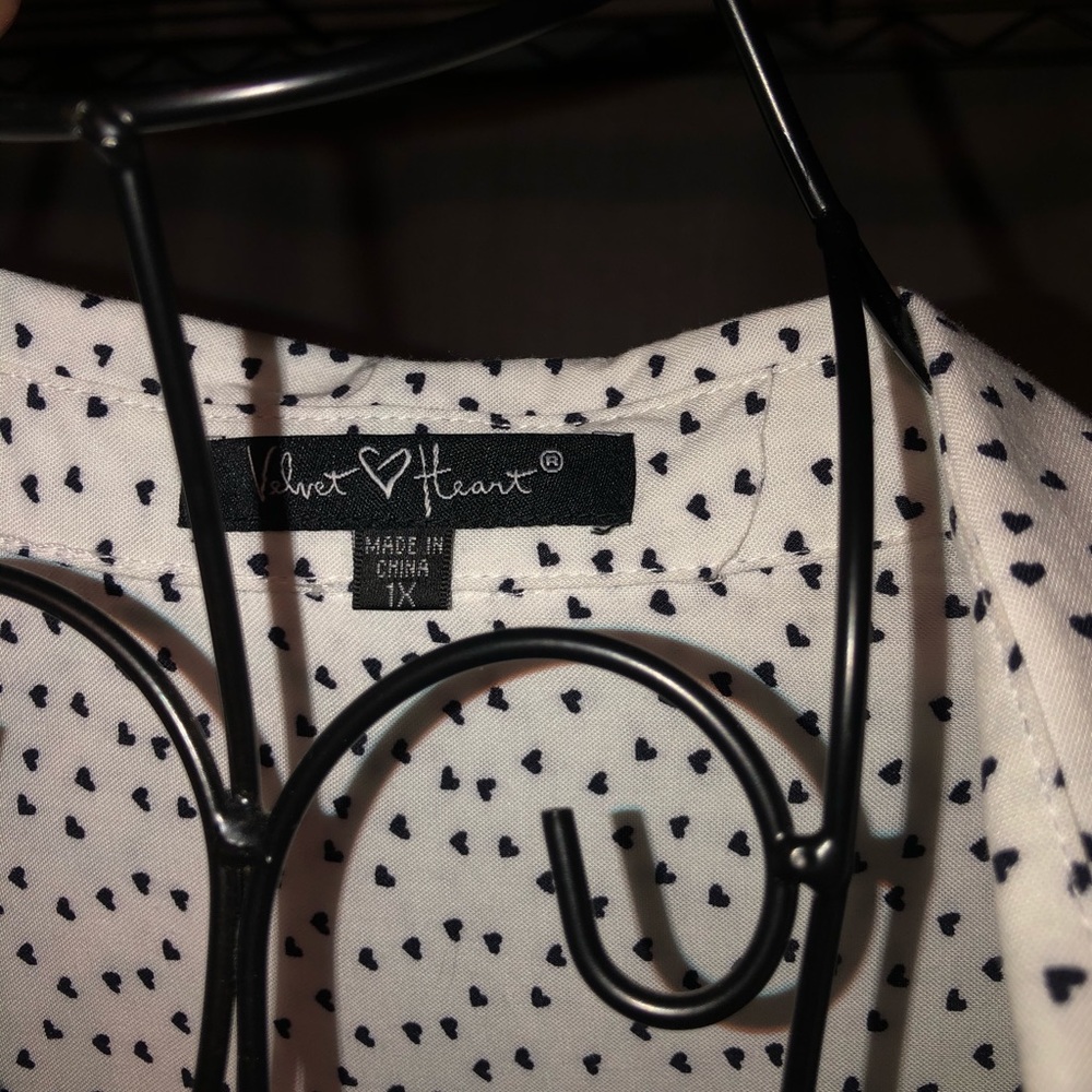 Velvet❤️Heart button down blouse - Picture 4 of 4